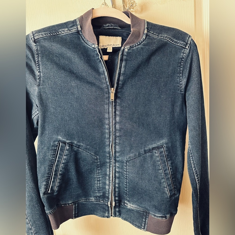 Calvin Klein Jeans Dark Blue Bomber Stretchy Jacket, Size XS, New no Tags